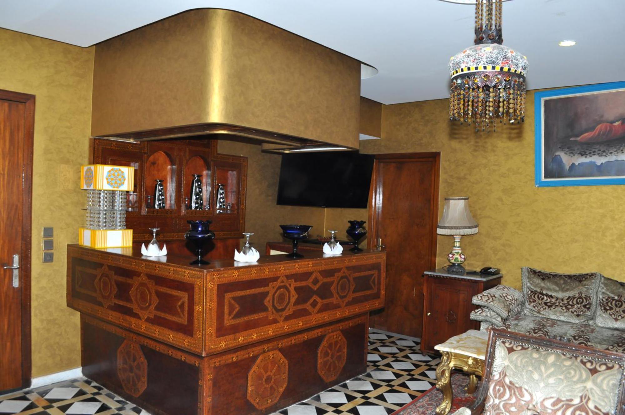 فندق Transatlantique 4*